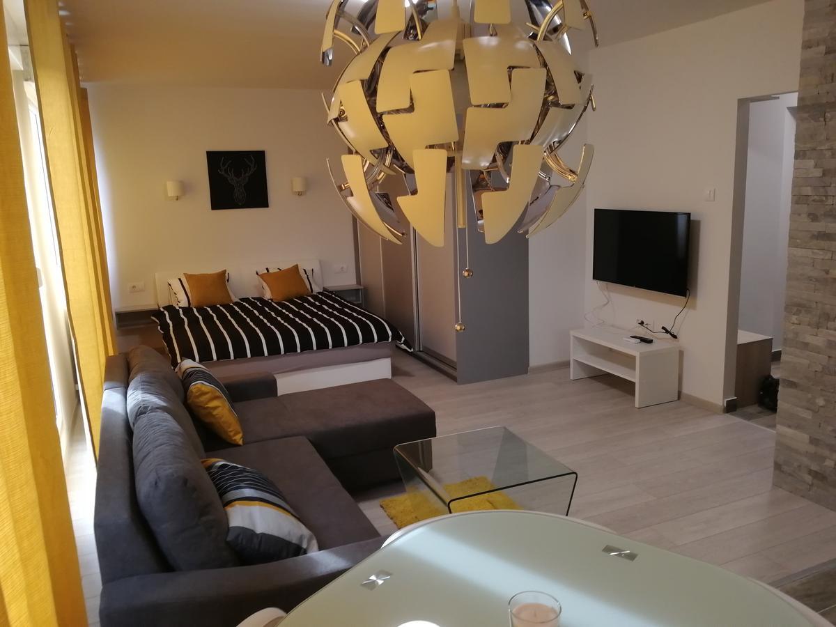 بلغراد Apartment Oasis Banovo Brdo-Ada Ciganlija المظهر الخارجي الصورة